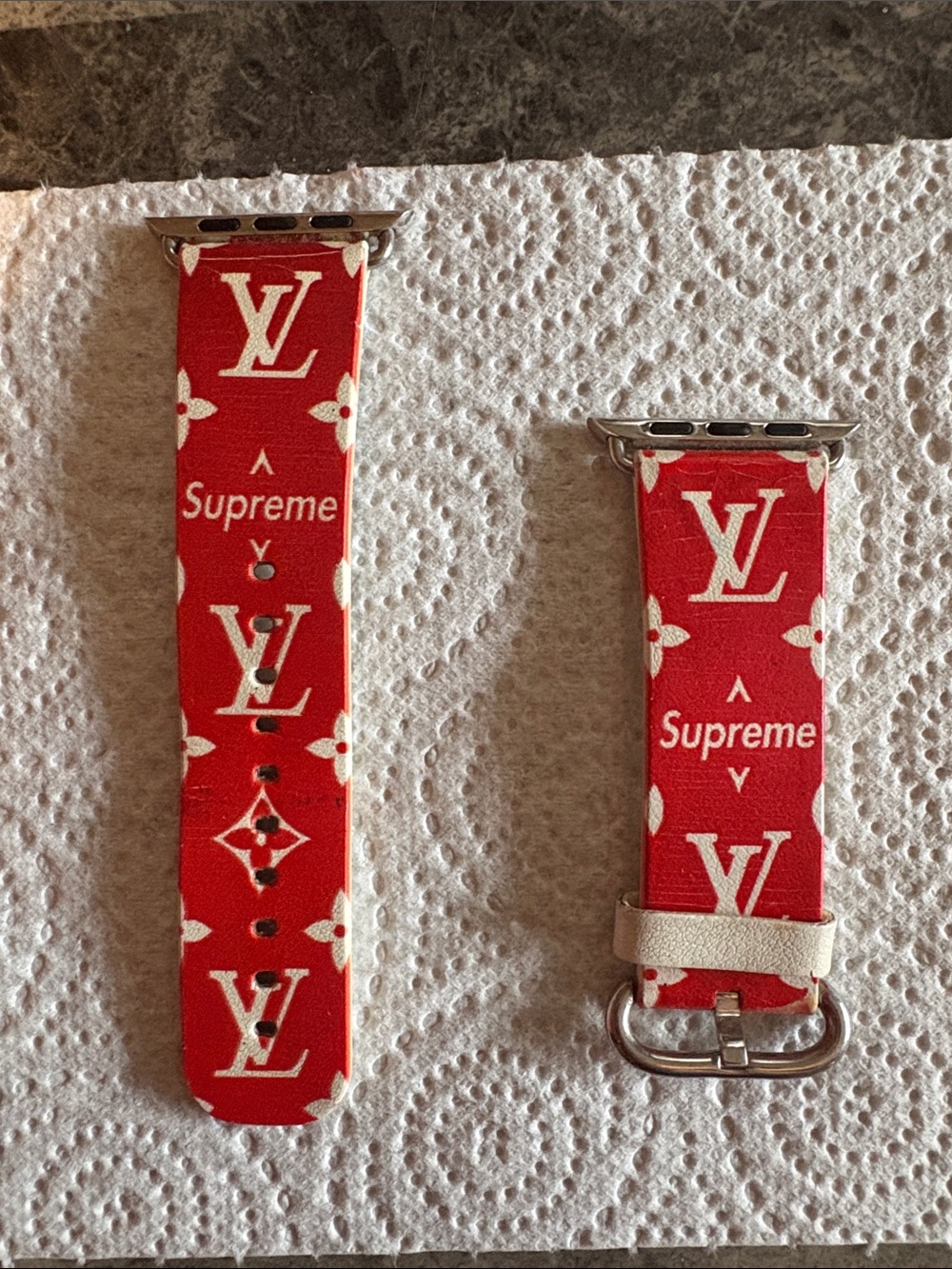 Luis Vuitton x Supreme Apple Watch band. Size 42mm
